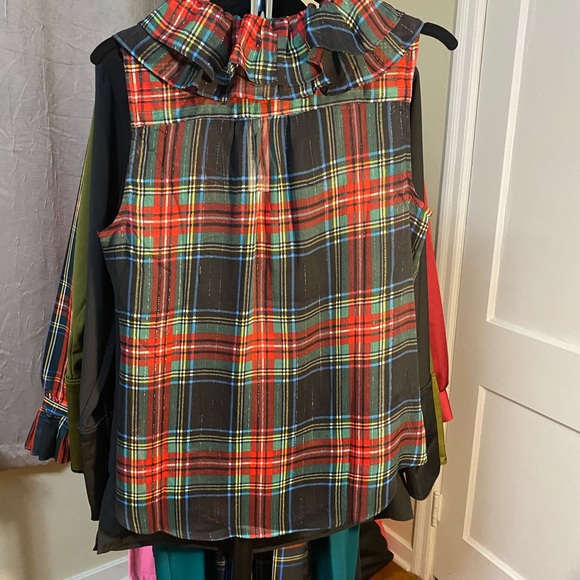 J Crew Sleeveless Ruffle-Collar Top in Black Stewart Tartan - Picture 3 of 8